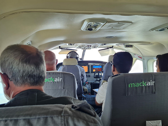 Dans l'avion taxi